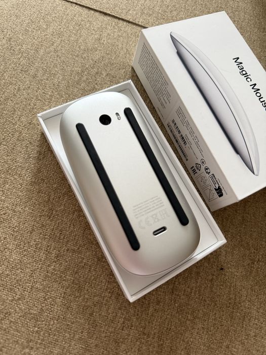 MacBook Air M2 13” / 16GB / 256GB / stan idealny / 100% baterii