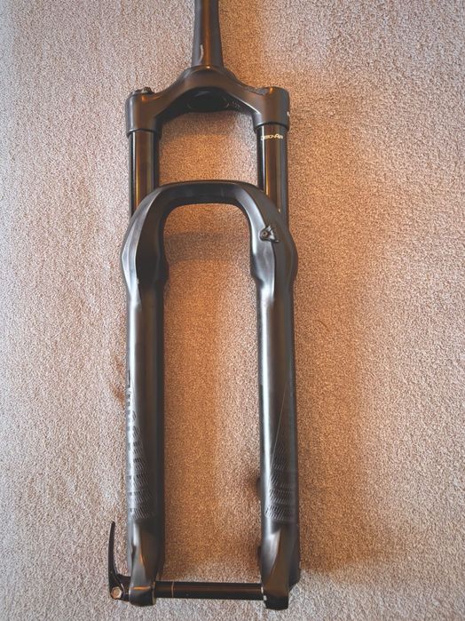 ROCK SHOX Yari RC - 160 mm, koło 29/27,5