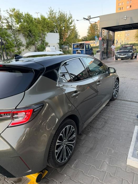 Toyota Corolla 1.8 hybryd