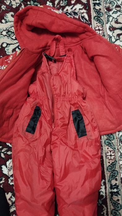 Зимова курточка для дівчинки + шапка і комбінезон.