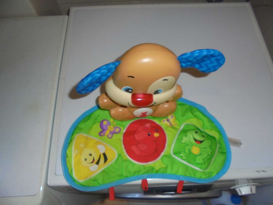 brinquedo para criança com som e luz bonito