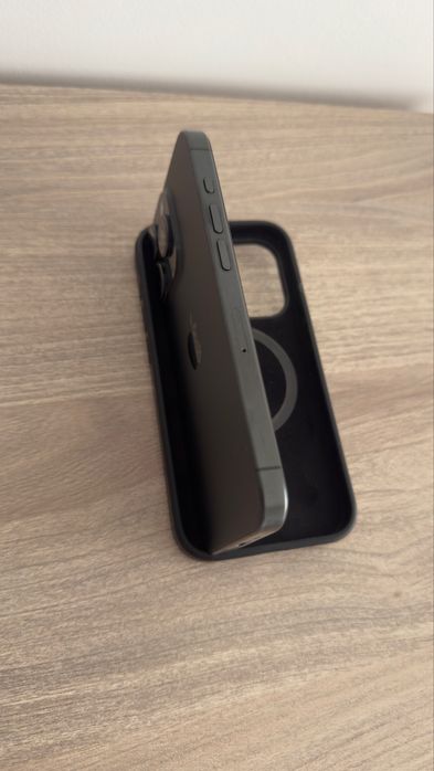 iPhone 15pro (stan idealny)