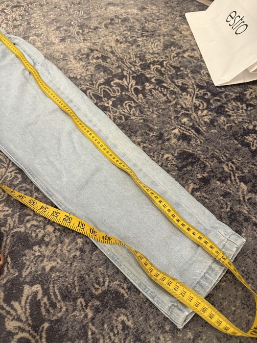 Mom jeans, Мом джинси на високій посадці pull&bear