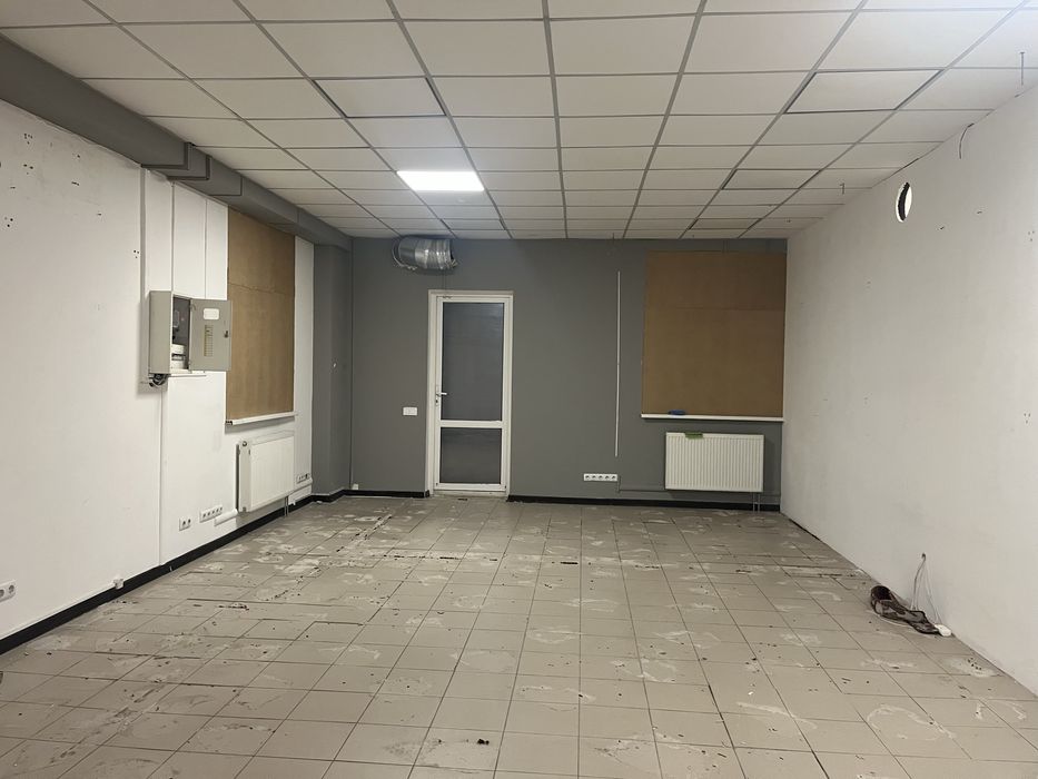 Оренда 98 м2 ,Ахматова 14- а, 42000 грн