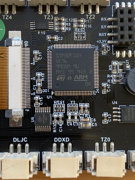 Плата Bigtreetech SKR v1.3, драйвери TMC2208, екран TFT 3.5”