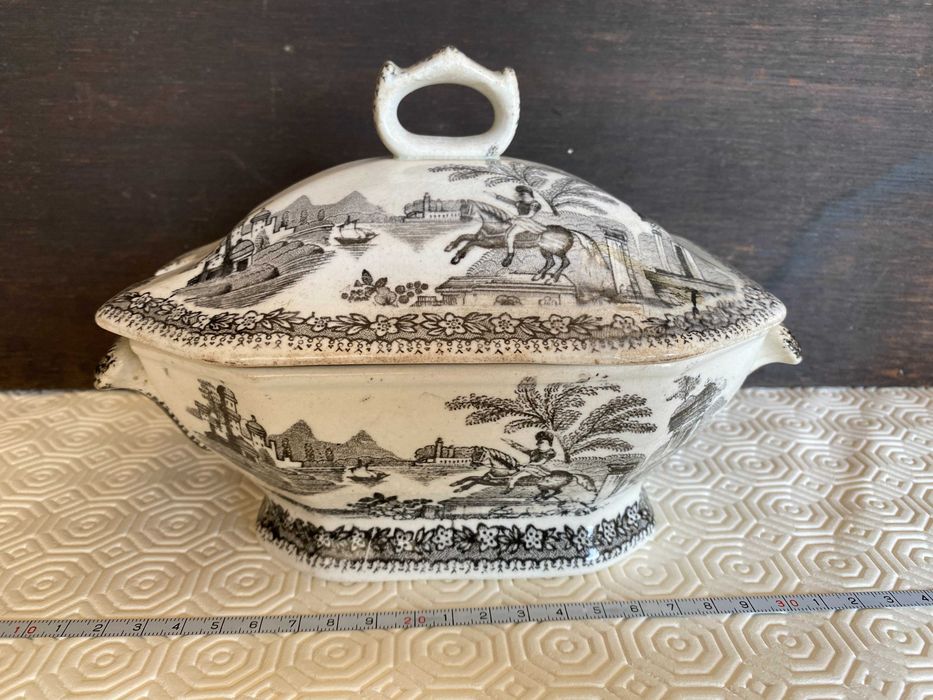 Terrine with Lid from Real Fábrica Sacavém, 19th Century