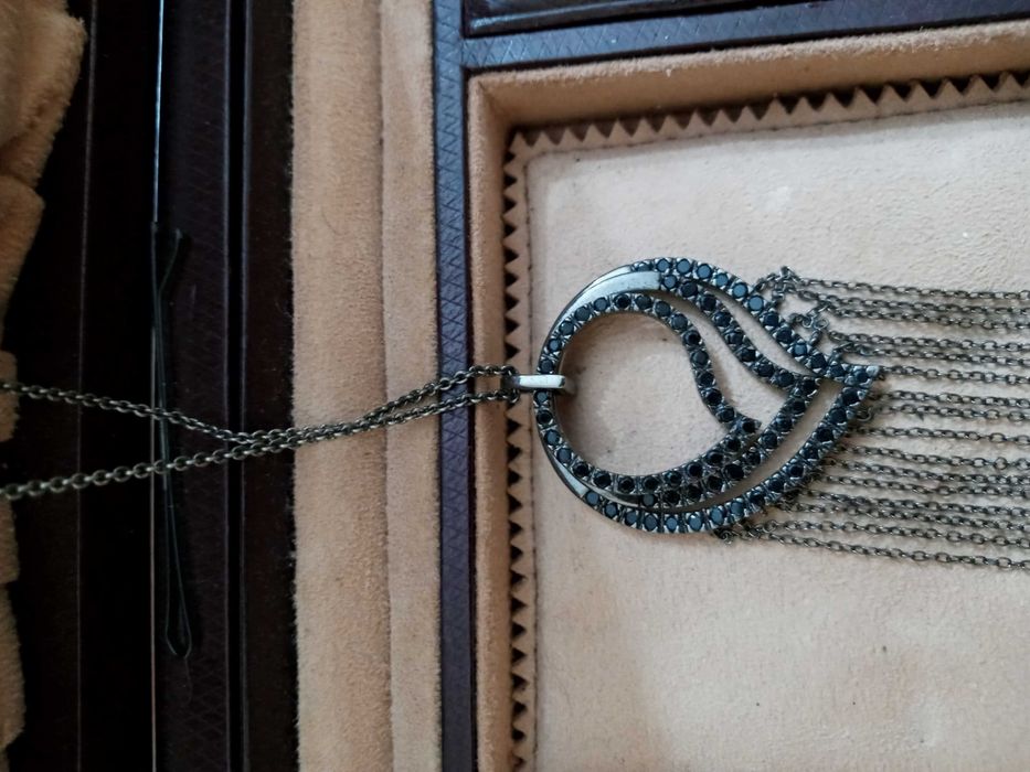 Conj fio e brincos emporio armani pedras negras