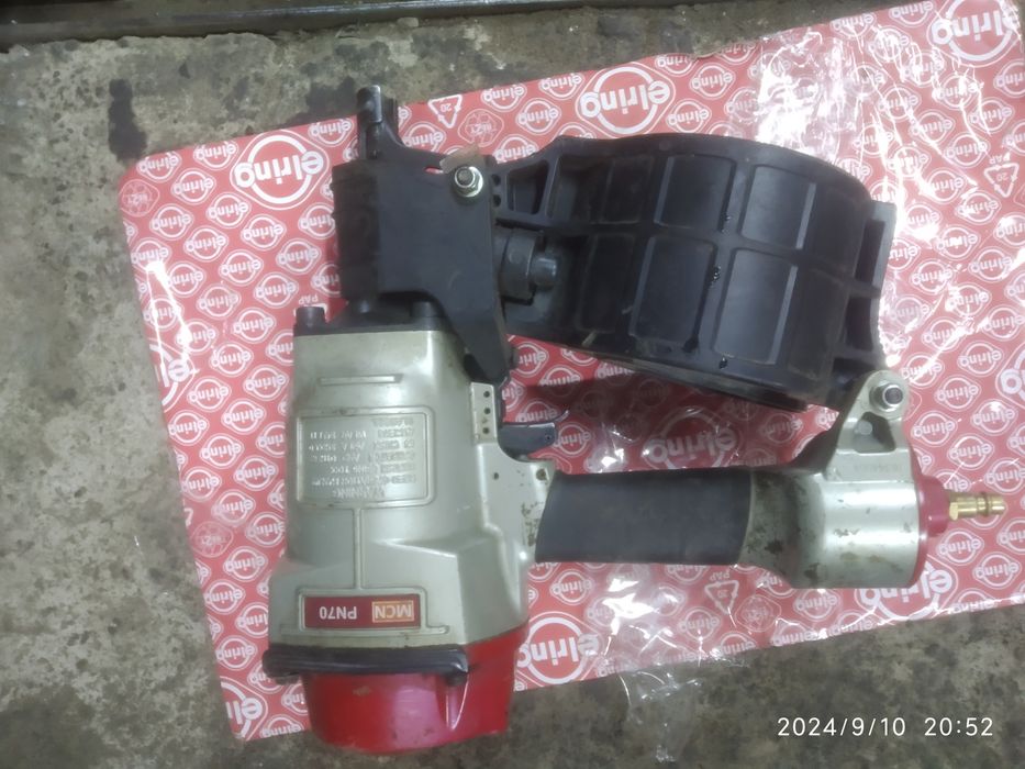 Пневмомолоток під гвозді