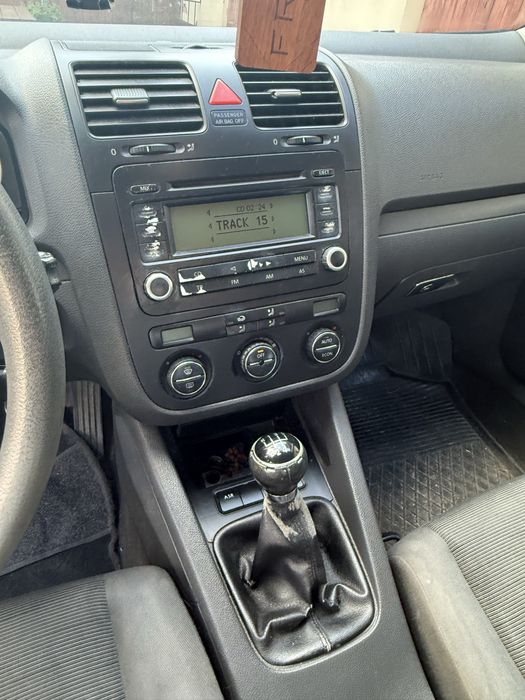 Volkswagen golf V 1.9