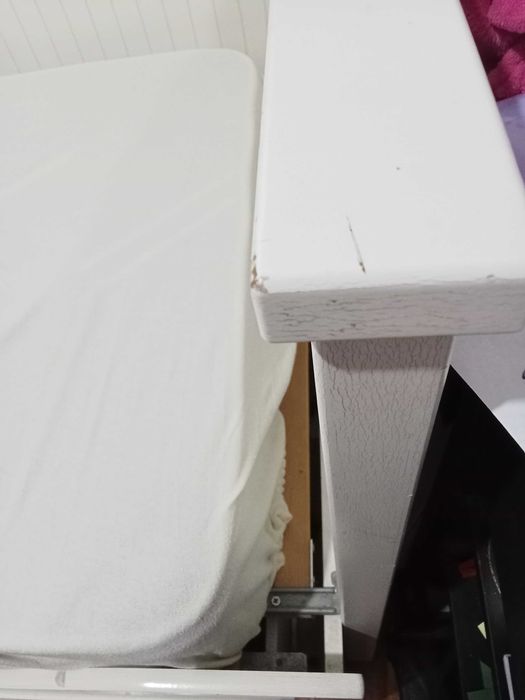Cama dupla 90 por 2metros  com 3 gavetas para arrumação.