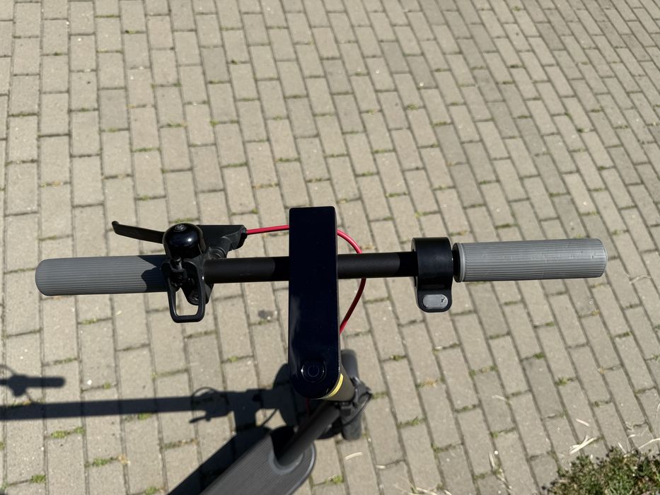 Електросамокат Xiaomi Mi Electric Scooter 4 Pro