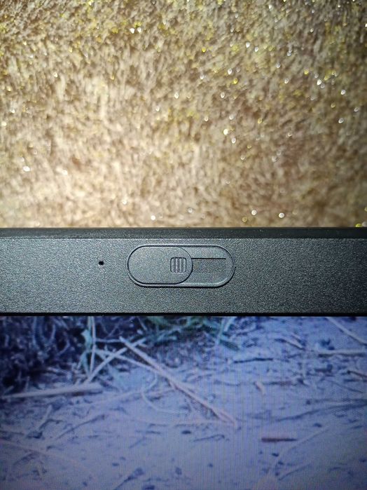 Захисна кришка камери