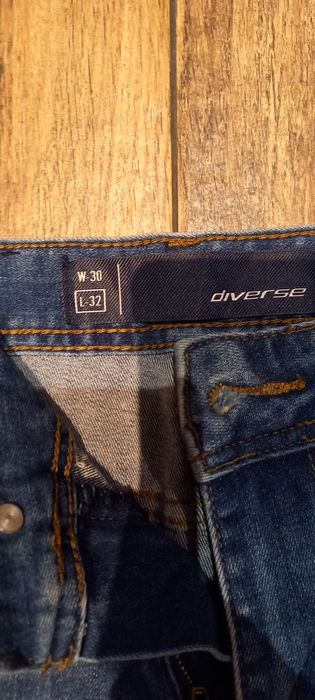 Spodnie jeans Diverse dla chłopca rozmiar w30 l32.
