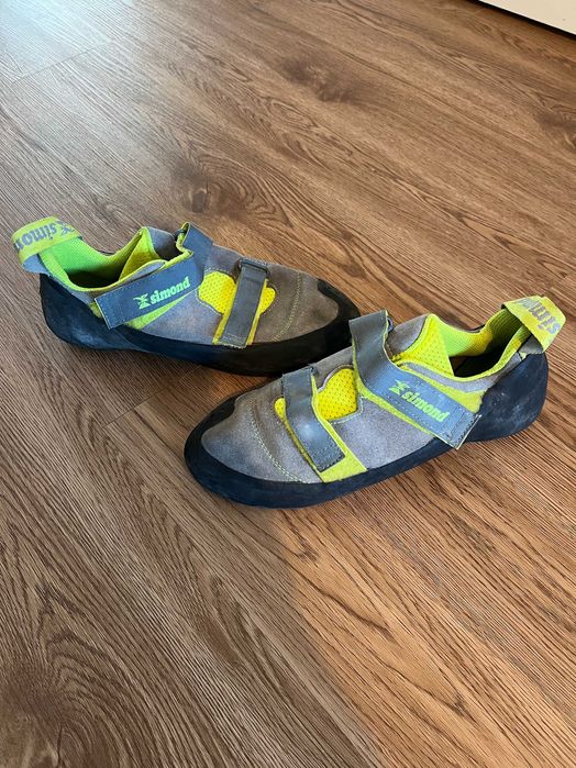 Pés de Gato / Sapatos de escalada Simond (43)