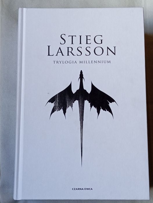 Trylogia Millenium Stieg Larsson kolekcjonerskie wydanie białe