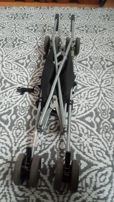 Children's stroller63825211096193122