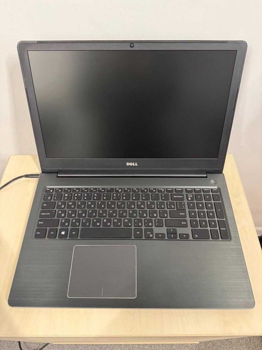 Ноутбук для навчання, роботи, ігор, Dell Vostro 5568 Діагональ 15.6