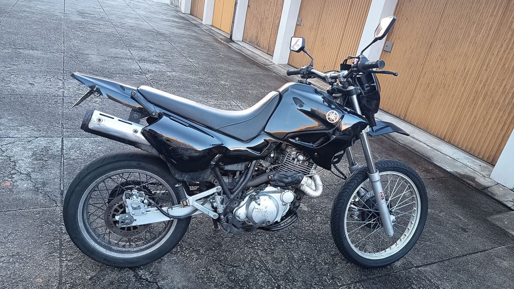 Vende-se moto XT 600