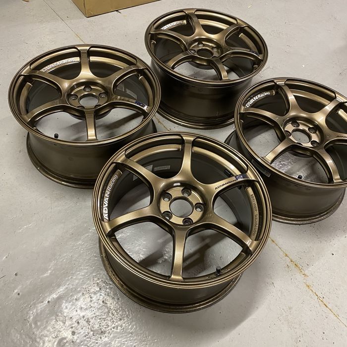 Felgi Advan Racing RG3 17x8 5x100 ET48 Subaru Impreza Forester STI