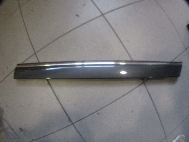 Friso da porta trás esquerdo MERCEDES-BENZ Classe C (W203)
