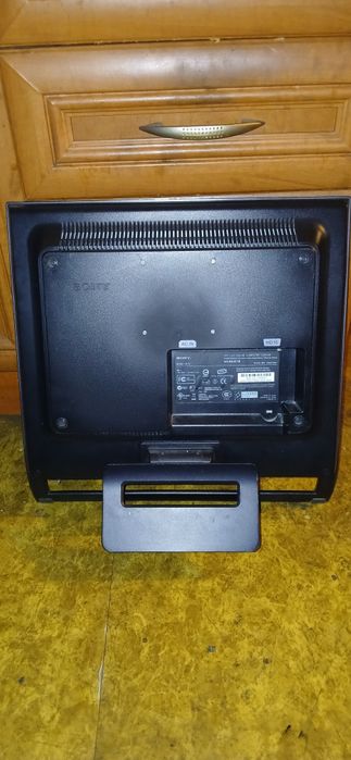 Monitor sony SDM KL75