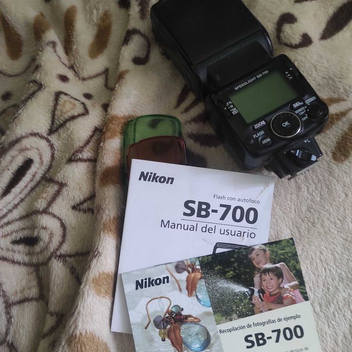 Вспишка Nikon sb700 yongnuo yn560 lll 4 штуки
