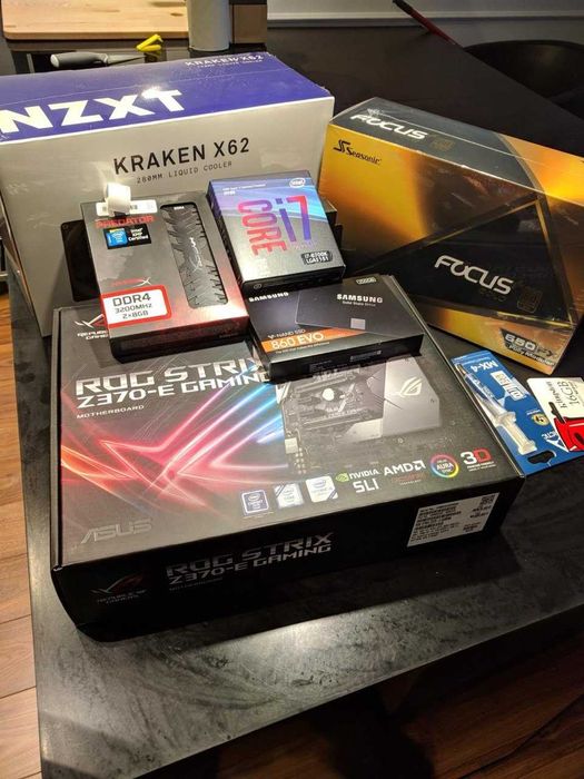 Gaming PC Intel 8700k 32gb DDR4 3200mhz ASUS ROG STRIX-E Z370 mobo