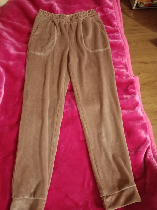 Komplet welurowy dresowy M