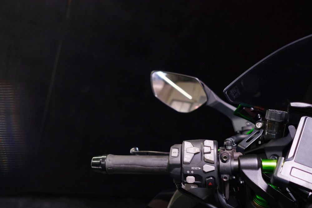 Kawasaki ninja H2-SX SE із Японії