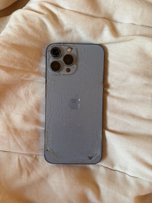 iPhone 13 Pro Max 128 GB Azul — 250 €