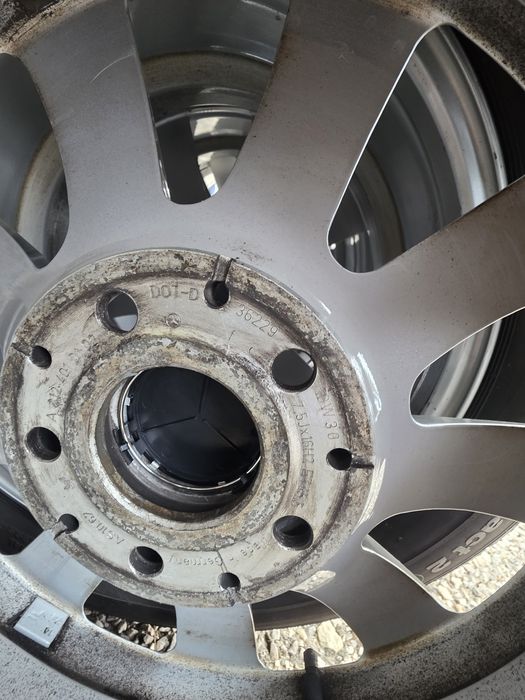 Sprzedam Koła Orginalne Mercedes  5x112 16 z oponami letnimi