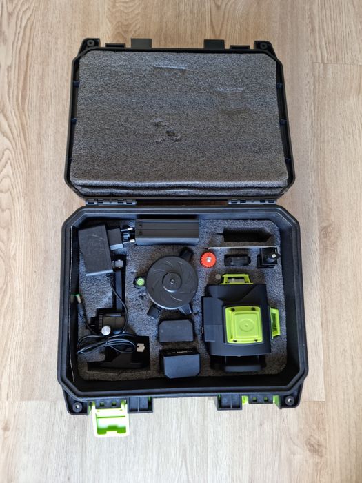 Nível laser 16 linhas com acessórios e caixa rígida