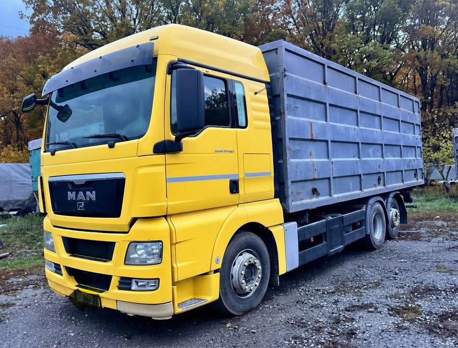 Вантажні перевезення по регіону.37м.куб; 20 тон