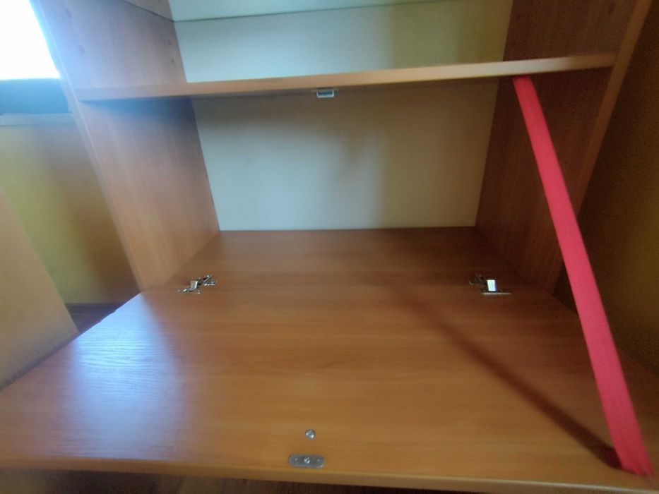 SZAFKA ze szklaną półką