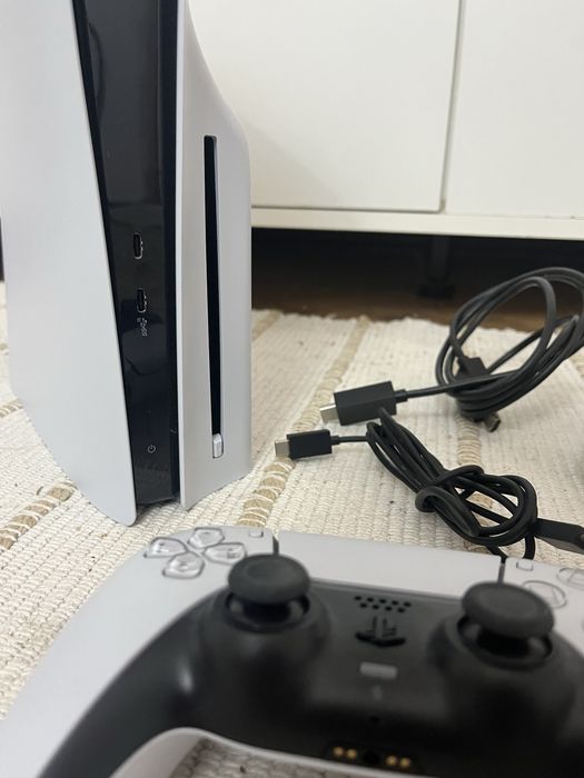 PlayStation 5 Slim 1TB – Najnowsza wersja! Stan jak nowy + gwarancja!