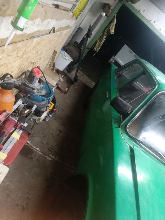 Продам ваз 2101  на ходу торг присутній