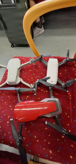 Vendo 3 drones para pecas  posso vender separado