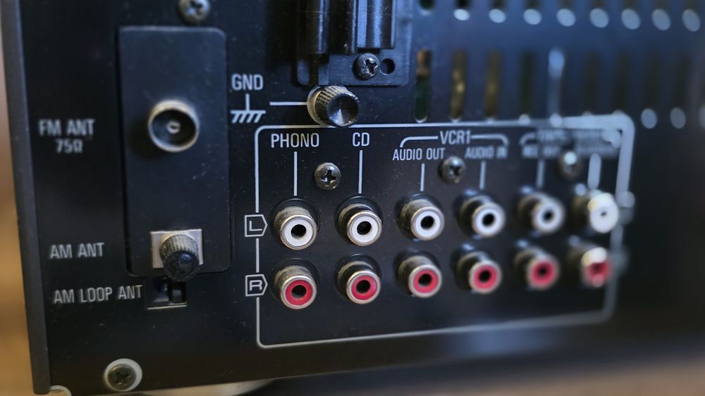 Amplituner Technics GX-100 z pilotem