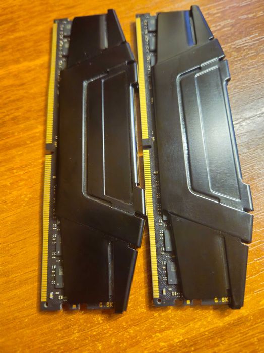 Оперативна пам'ять G.Skill 16 GB (2x8GB) DDR4 2133 MHz Ripjaws V