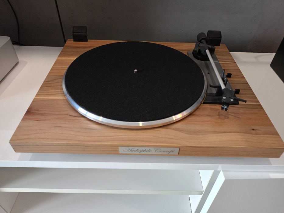 Gramofon DUAL z wkładką dual DN 251S