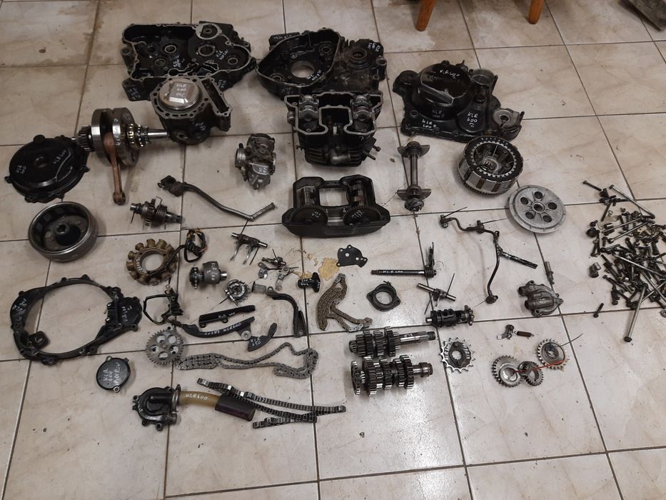Kawasaki KLR 600 silnik części głowica wał cylinder sprzęgło gaźnik ko