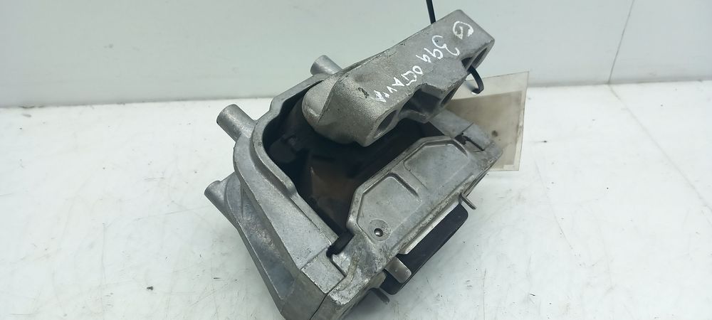 Apoio do motor SKODA Octavia II Break (1Z5)
