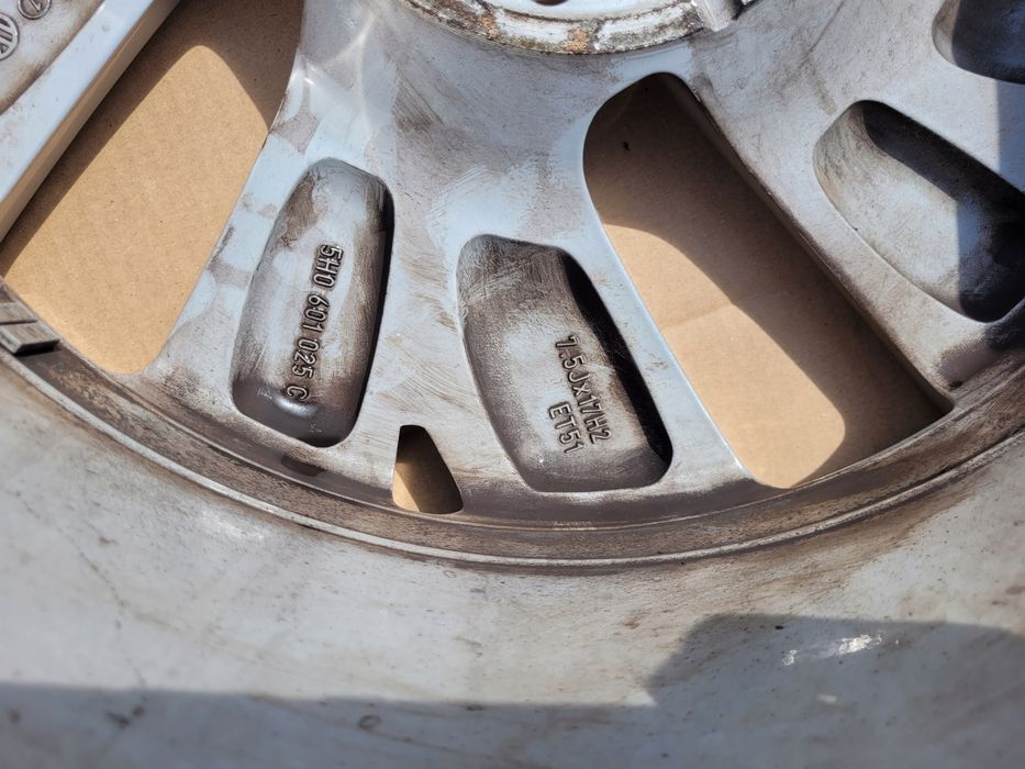 felga aluminiowa vw golf 8 viii 5h0601025c 7.5 x 17 5x112 et 51