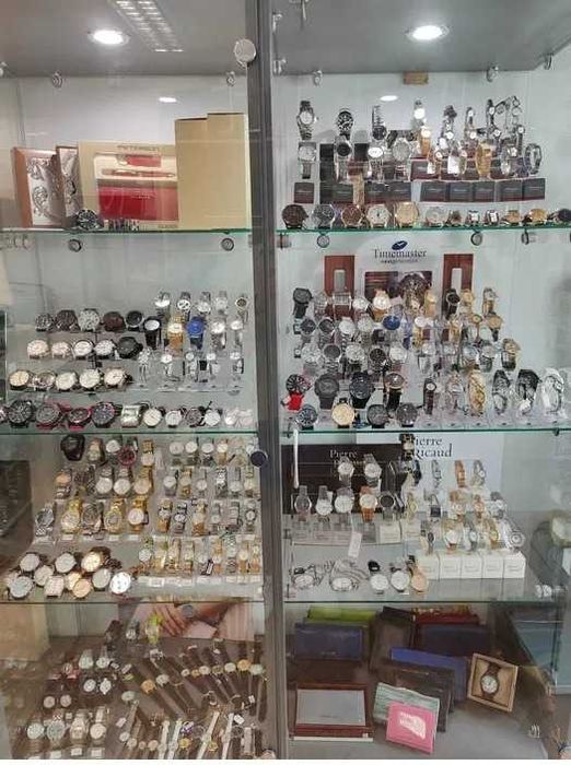 szkatułka na biżuterię srebrne wykończenia