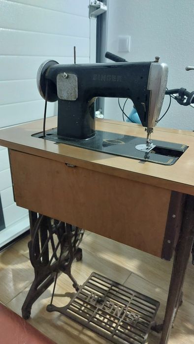 Máquina de costura Singer