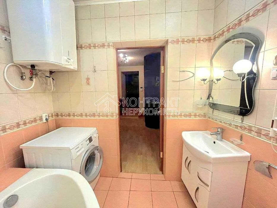 Продаж 3к кв біля метро Перемога,Олексіївка