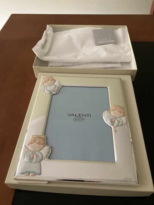 Silver Frames429752973620695043