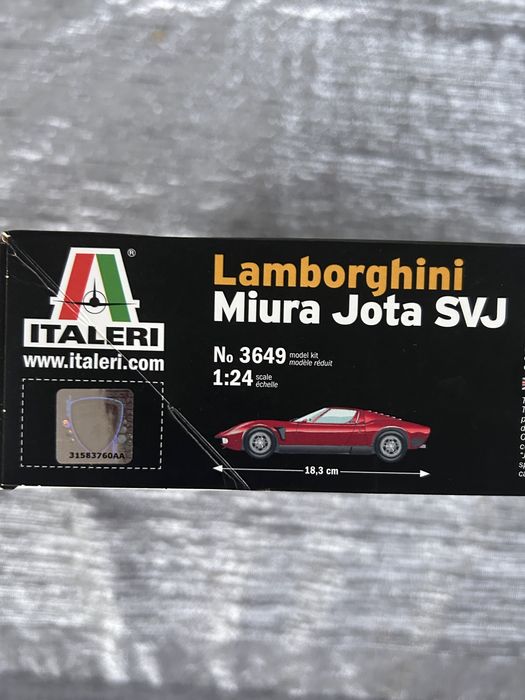Samochód Lamborghini Miura SVJ model Italieri 3649
