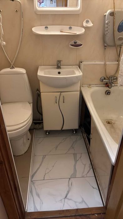 Продам кімнату в гуртожитку з ремонтом та технікою