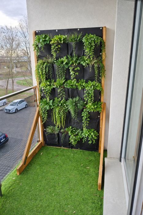 Kwietnik pionowy ogród